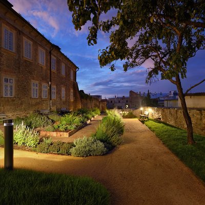 City Walls, Outer Bailey Gardens and Former Graveyard